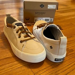 Brand new Sperry sneakers. Crest vibe in oatmeal color
